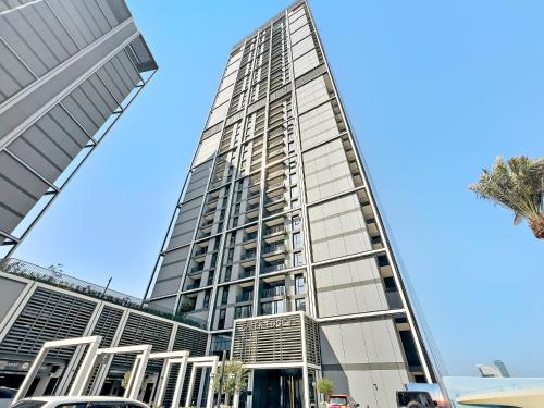 Creek Harbour Gem Stylish 2BR with Stunning Views-17 - image 10