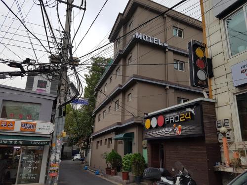 

Yangmi Motel