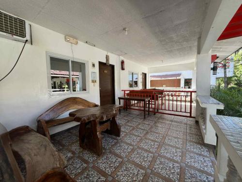 Iekārtas, KNB West Villa Inn by SMS Hospitality in Bolinao