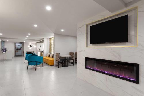 La Quinta by Wyndham Atlanta Roswell in Roswell, USA
