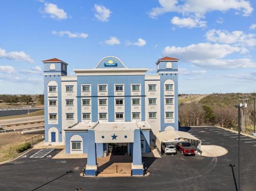 Days Inn by Wyndham Salado in Salado, USA