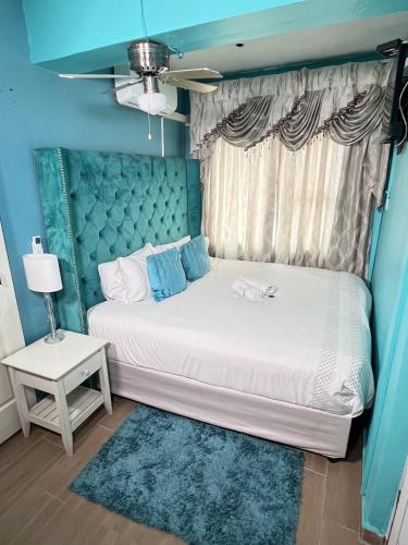 Thandi's Guest House in Sunnyridge