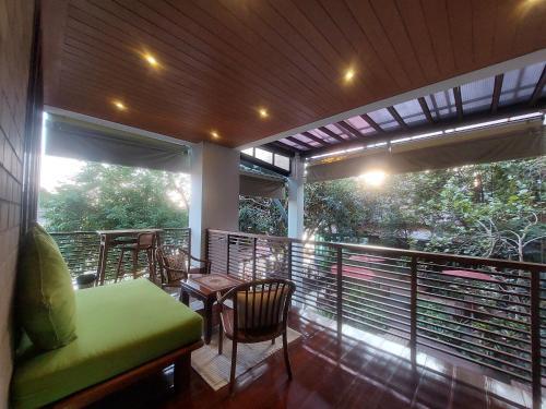 Baan Veanglhek Residence in Pratuchai