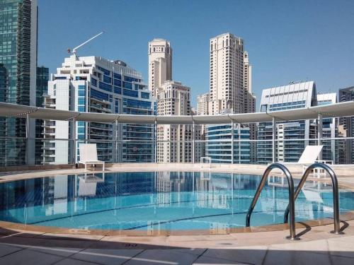 Frank Porter - Panoramic Tower, Dubai