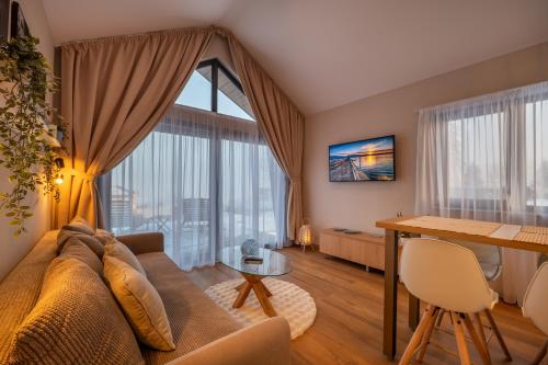 Rekreačné domy Marina Cabin House – khách sạn tại Bobrovnik