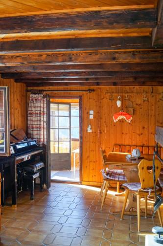 Les Diablerets - Charming Chalet with View in Les Diablerets