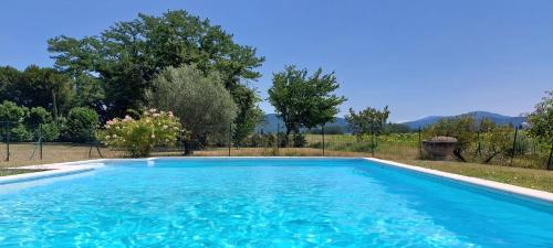 Maison Provençale au cœur des champs avec piscine (Maison Provencale au cœur des champs avec piscine) in Saint-Gervais-sur-Roubion