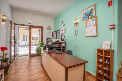 Пазаруване, Alvor Ar de Mar Apart in Алвор