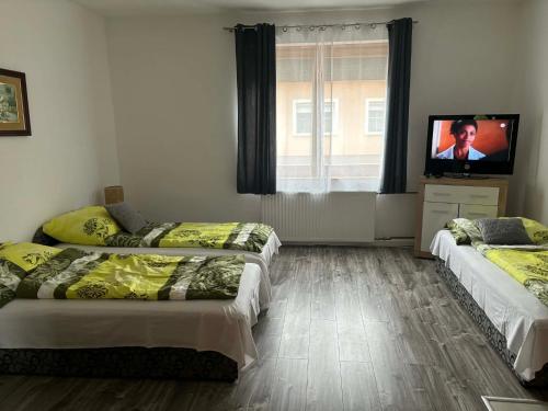 Gosztola Apartman Hidegség (Gosztola Apartman Hidegseg) in ฮิเดกเซก
