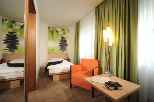 1 queen bed