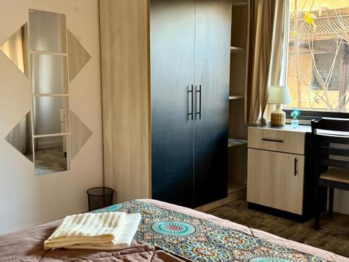 Spacious central apartment - image 7