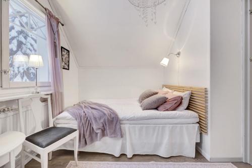 Villa Red House Arctic Circle - Tap to explore photos
