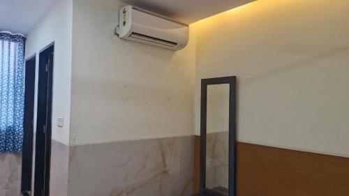 RK Hotel in Boisar