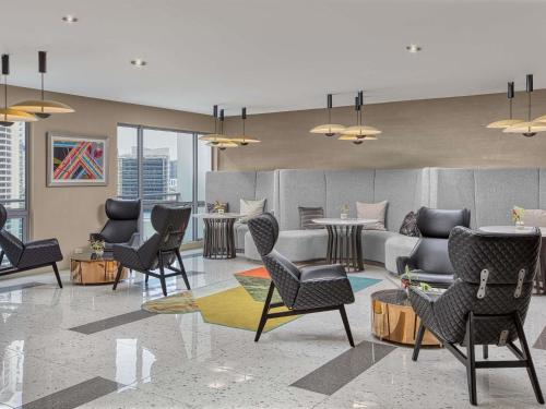 Restaurant, Novotel Suites Manila At Acqua in Mandaluyong