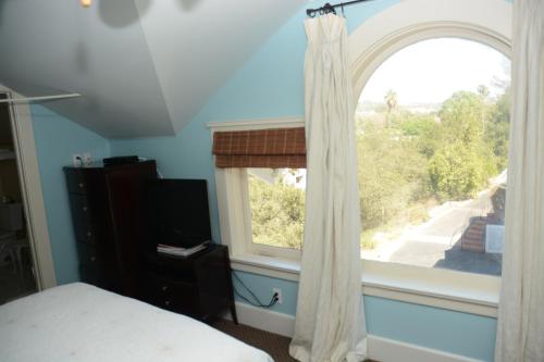Arroyo Vista Inn, Лос-Анджелес (фото 10)