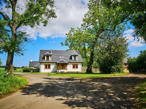 A szálláshely kívülről, Holly House in Bridge of Craigisla