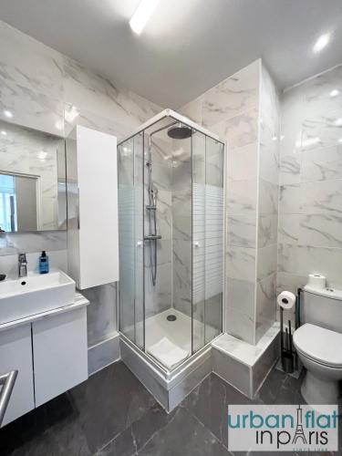 UrbanFlat 23 - Central Flat in Paris Montorgueil - image 2