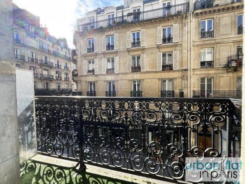 UrbanFlat 23 - Central Flat in Paris Montorgueil - image 5