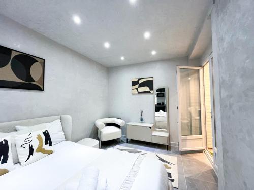 UrbanFlat 11 - Grand Studio Pereire Wagram - Champs-Elysees - image 8