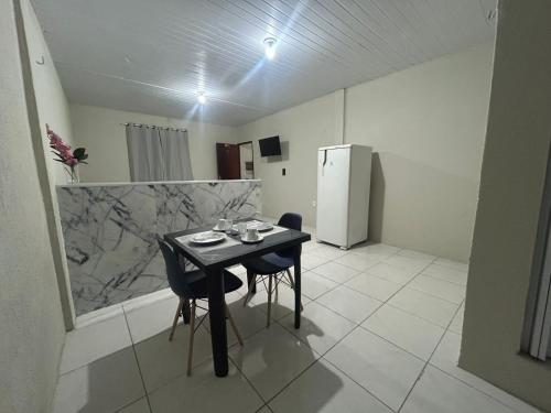 Studio in Maraponga Comfortable Wi-Fi and Security in Jardim Cearense