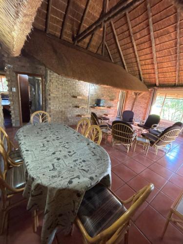 3 bedrooms, 5 beds