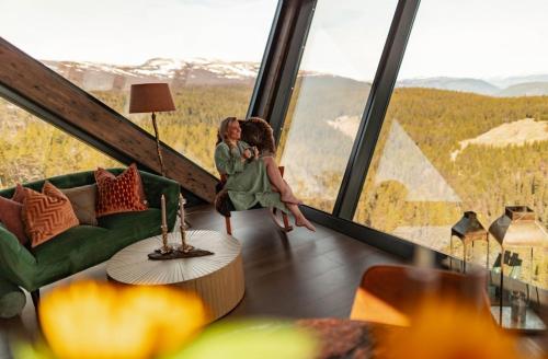 Eagle Nest Eco Lodge in Otta