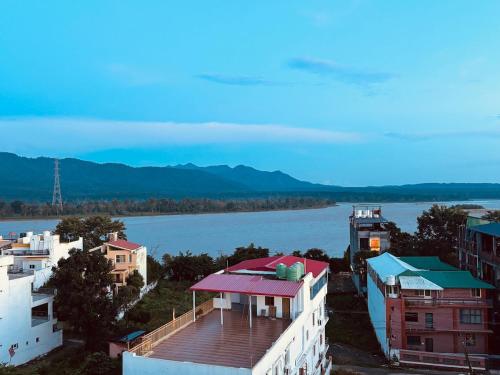 Ganga view IKAI by The Nirvana blues - Rishikesh Ganga view IKAI by The Nirvana blues - Rishikesh