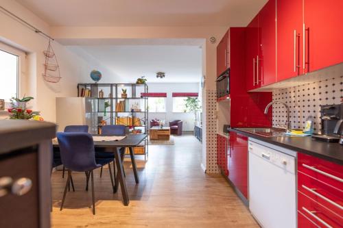 Familiengeeignet mit Parkplatz nahe A3 für 1-5 Personen (Familiengeeignet mit Parkplatz nahe A3 fur 1-5 Personen) in Adelsdorf