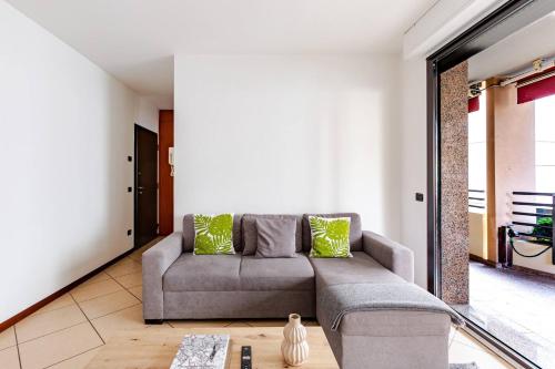 Central Apartment Caniggia 2 with Terrace in Como