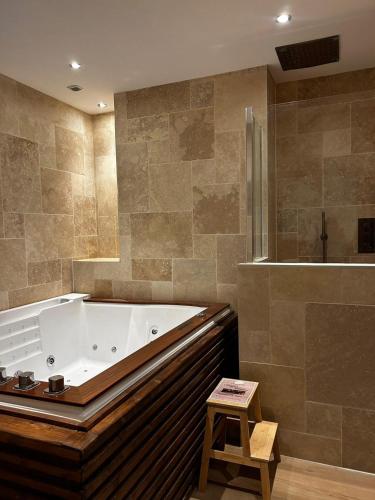 Bella Notte Spa - Location saisonnière - Dijon