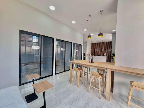 Modern Suite - Near Pq93 - New Building