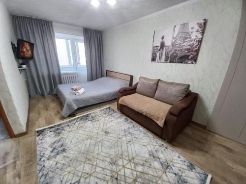 1 комнатная квартира – khách sạn tại Semey