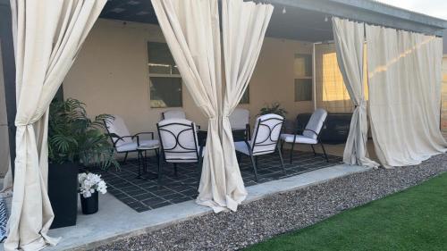 Westside El Paso Modern Retreat! in 桑蘭帕克區