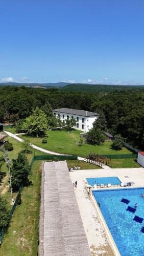 Úszómedence, The Life Nest Hotel in Saray (Tekirdag)