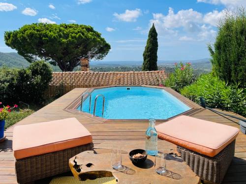 Charmante maison avec piscine et vue d'exception