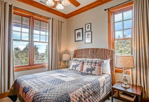 Shays Landing #6: 4 Bedrooms, 45 Bath: Pvt Hot Tub, Slope Side in Snowshoe (WV)