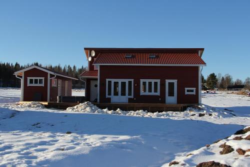 Høystandard feriehytte, Utendørs boblebad, sauna in Storebro