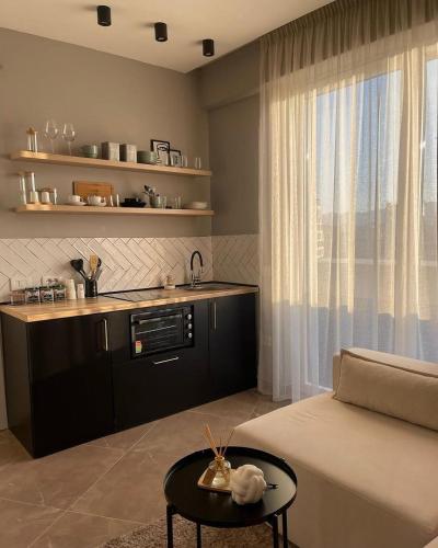 Enzo Rooms Center, Tirana