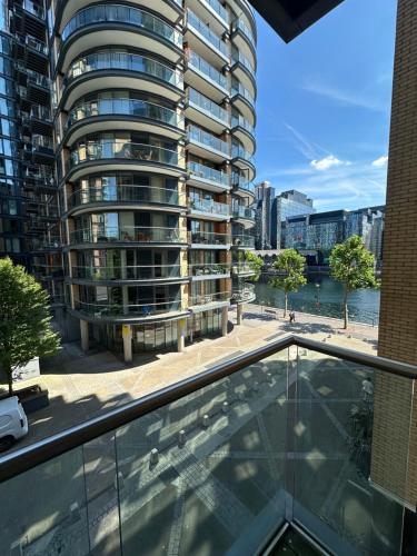 Canary Wharf - Luxury Apartments - Ashburnham Place