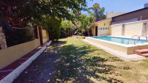 Dārzs, Villa Ángela (Villa Angela) in Sauce Viejo