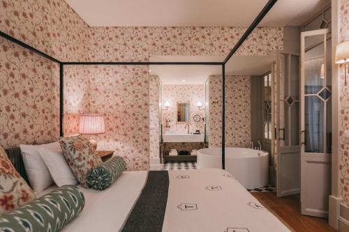room detail thumbnail 1
