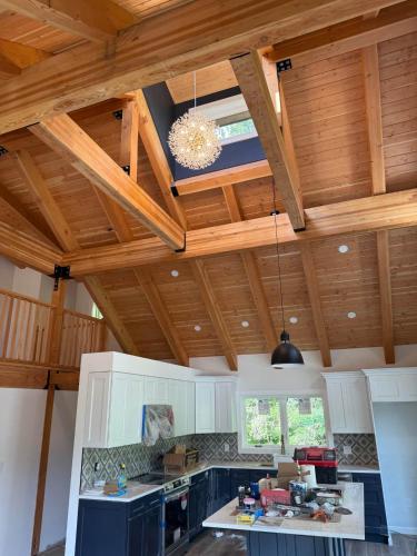 The Carriage House at Boulder Mountain View - image 2
