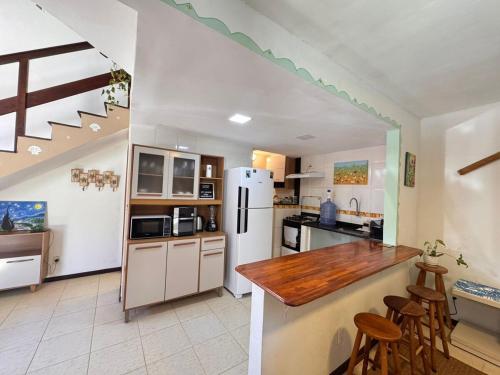 廚房, Casa proximo a praia com piscina no condominio in 福莫薩灣