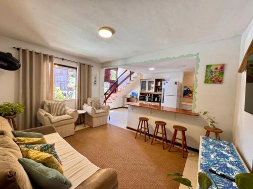 Casa proximo a praia com piscina no condominio in 福莫薩灣