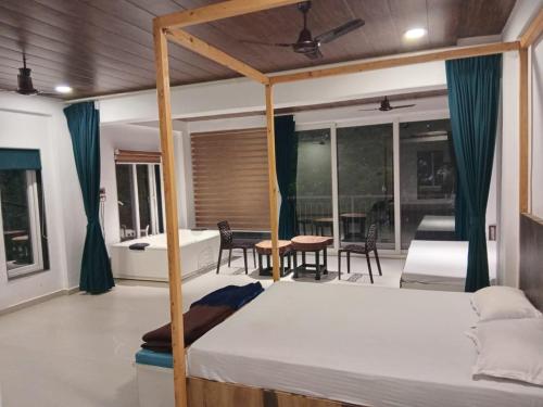 Istaba viesiem, Kanzar Paradise - Serene Tranquility in Kamshet