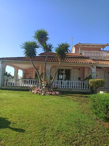 Villa Aphrodite in พีร์กอส