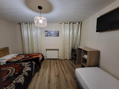 Twin room, private bathroom