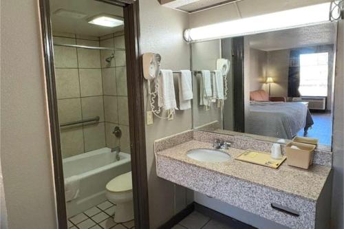 American Inn by Hotel O Selma US 80 – Selma, AL