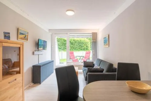 Ferienwohnung unten Links in Strande, Deutschland
