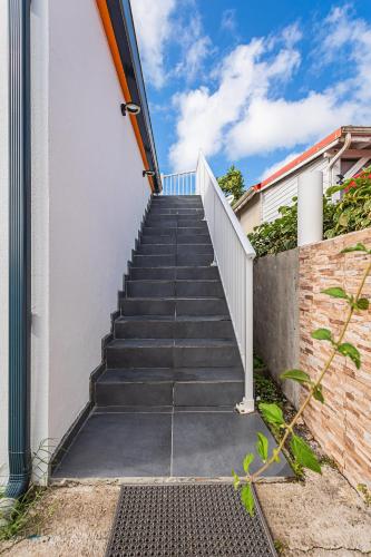 appartement haut standing au grands fonds du moule, 6 pers, très spacieux (appartement haut standing au grands fonds du moule, 6 pers, tres spacieux) in Le Moule